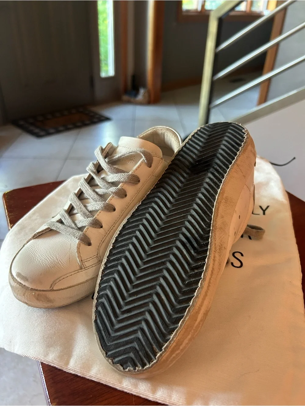Golden Goose Women's Superstar Sneakers in White with Gold Star size 35 - Picture 5 of 5
